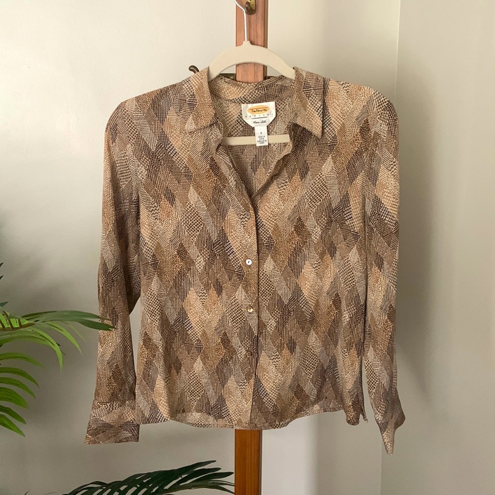 Talbots petites, sure silk collection blouse with fun print!